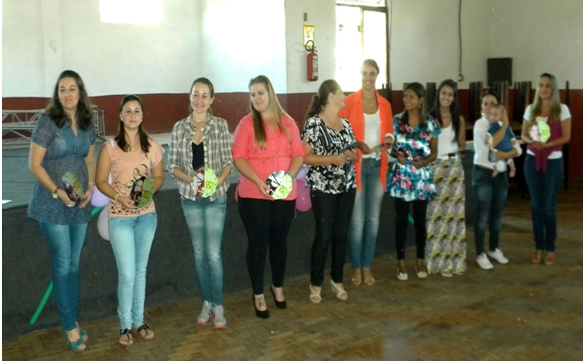 CRAS realiza confraternização ao Dia da Mulher